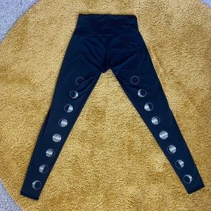 TEEKI Moon Dance Hot Pants Yoga Pants